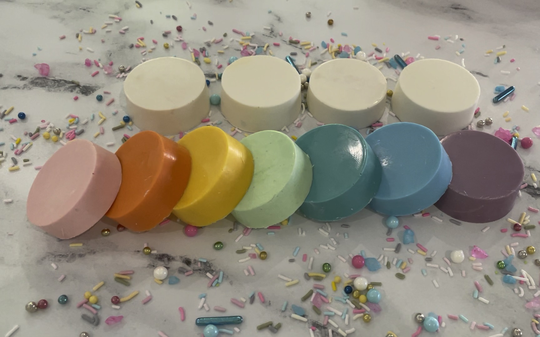 chocolate covered oreos are easy to make in every color for any party celebration dessert table